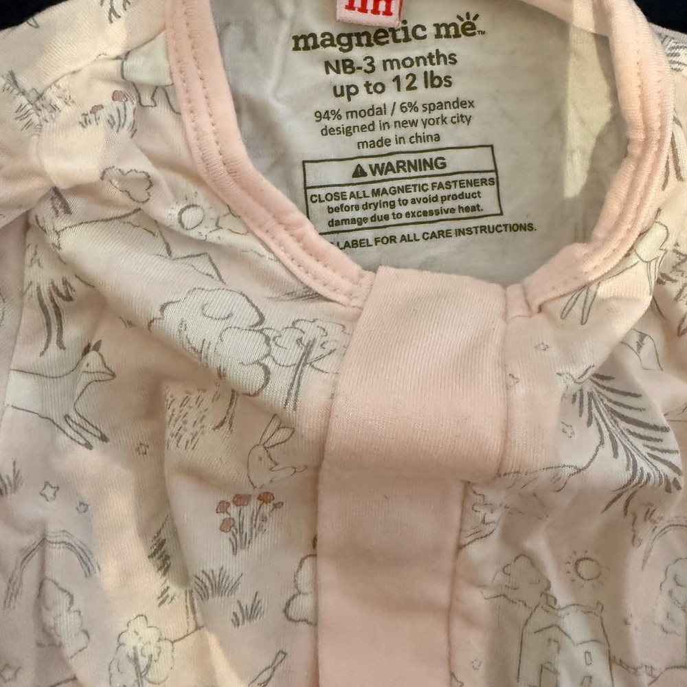 Magnetic Me Baby nigh gown with heat